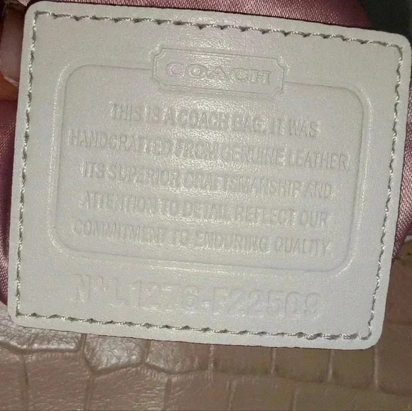 Coach Kristin Leather Light Beige hobo Bag - Picture 10 of 13